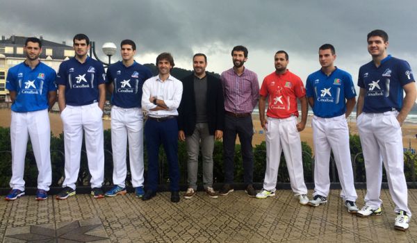 Cuatro parejas en el Torneo de Zarautz